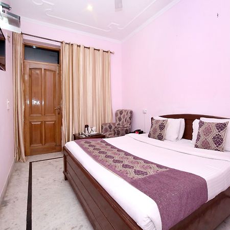 Oyo 6463 Hotel Dove Chandīgarh エクステリア 写真
