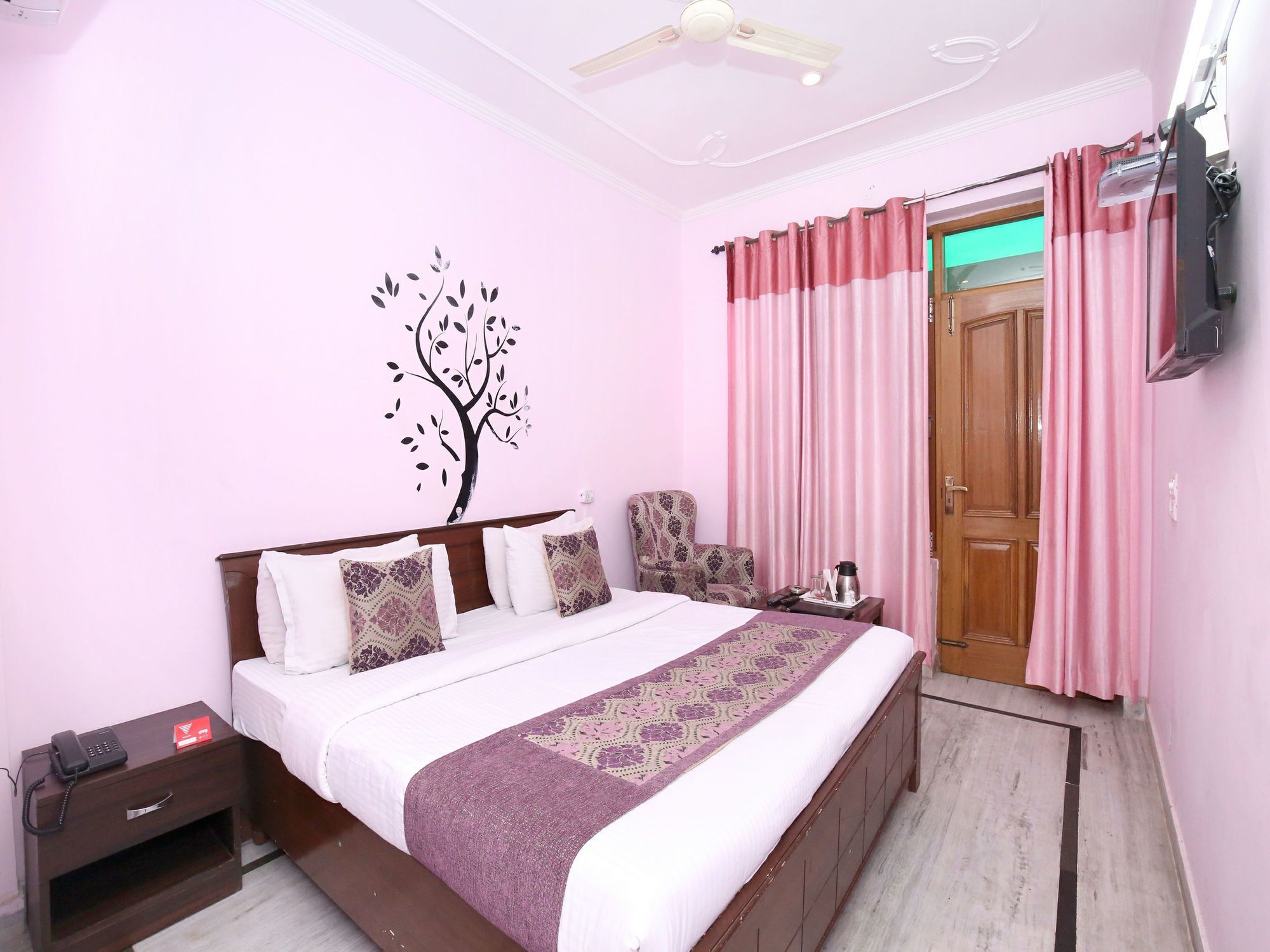 Oyo 6463 Hotel Dove Chandīgarh エクステリア 写真